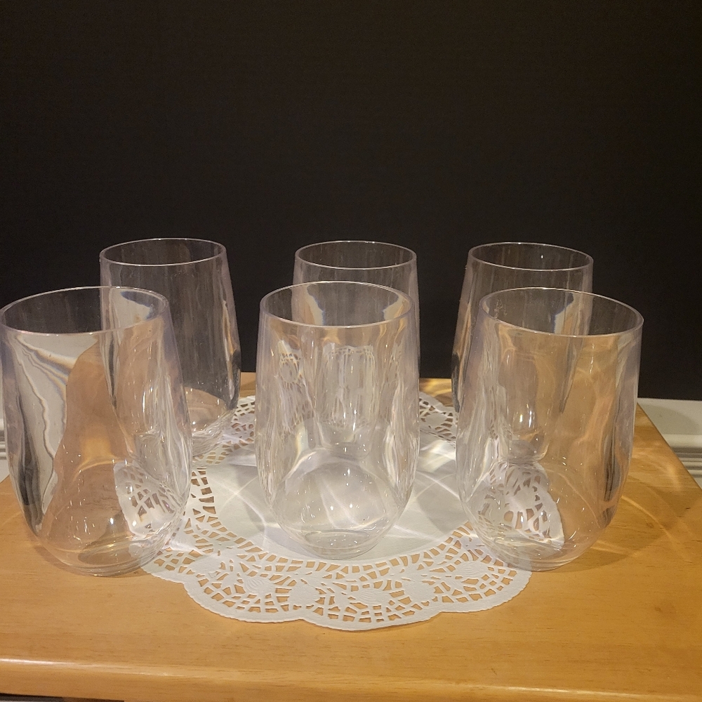 Setbof Six Stemless Wine Glasses Heavy Plastic  16 oz
